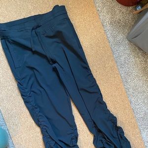 XS underarmor waterproof pants